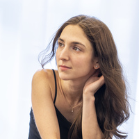 Avatar for Julia Hamos profile